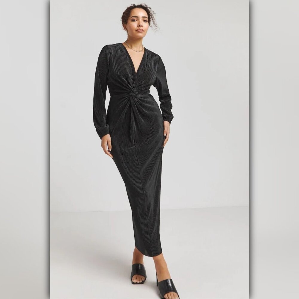 A487 • Black Knot Front Plissé Midi Dress